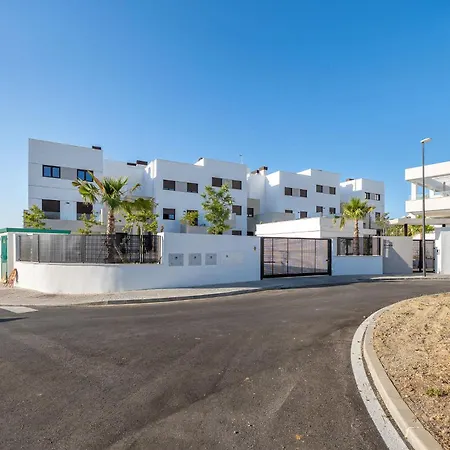 Casa Naya - Modern 2bdr Garage Pool Gym Estepona